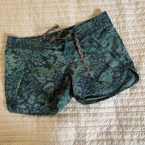 Patagonia Wavefarer Board Shorts Womens 2 River Blue Green 76596 Tie Front Light